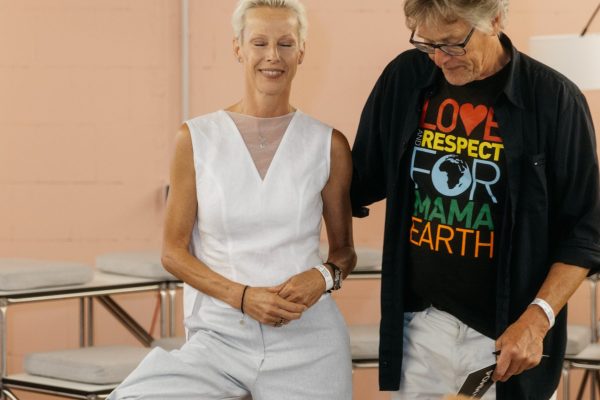 Martina Gleissenebner-Teskey & Herausgeber und Moderator Fritz Lietsch