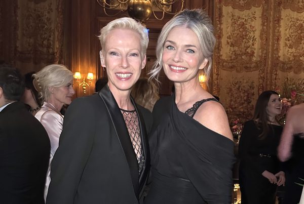 Martina Gleissenebner-Teskey mit Paulina Porizkova